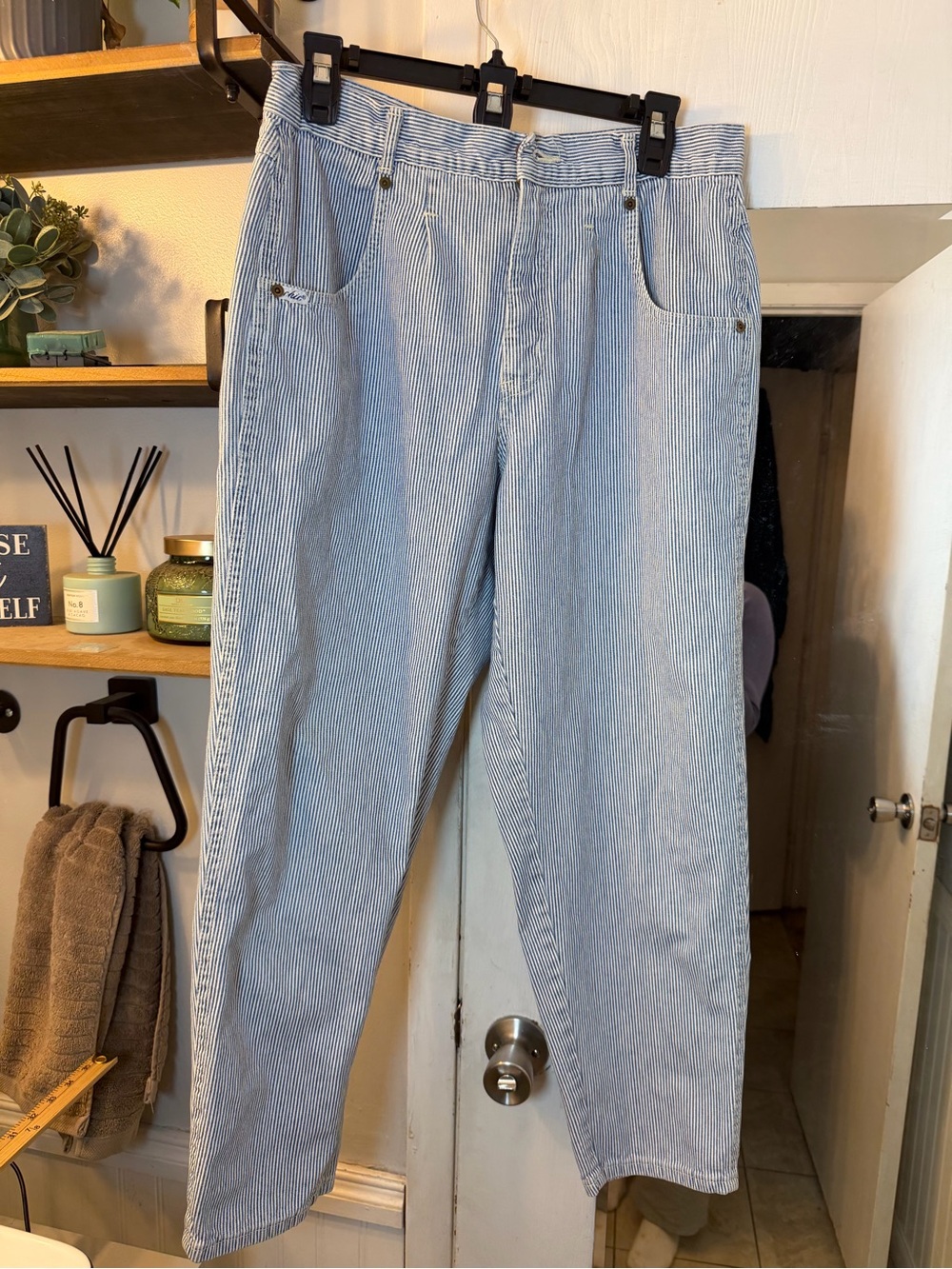 chic Vintage 80’s Blue and White Pinstripe Relaxed Pants